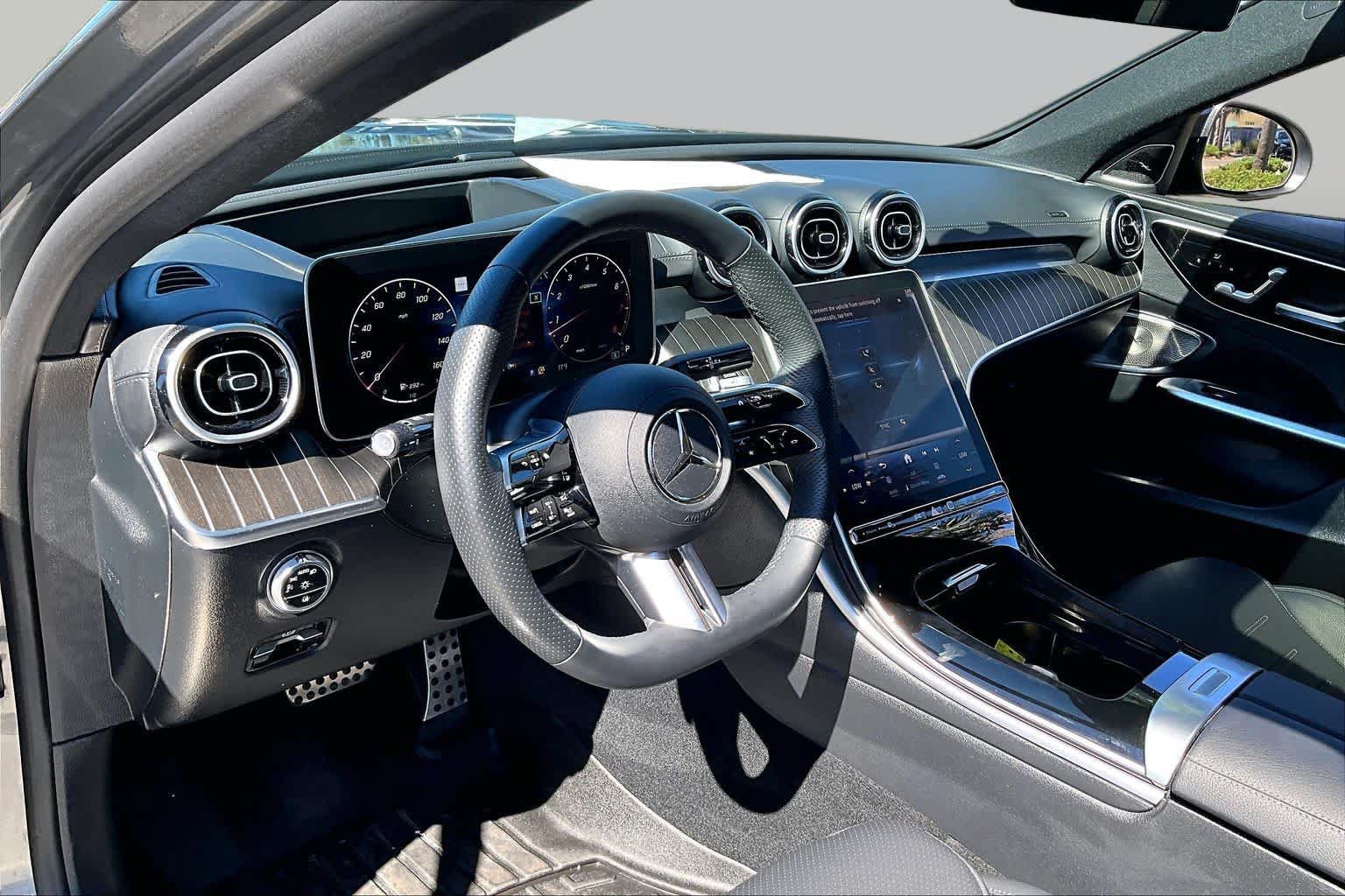 Used 2024 Mercedes-Benz C 300 Sedan image 29