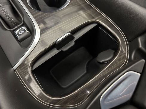 Used 2020 Buick Envision Premium AWD/4WD image 40