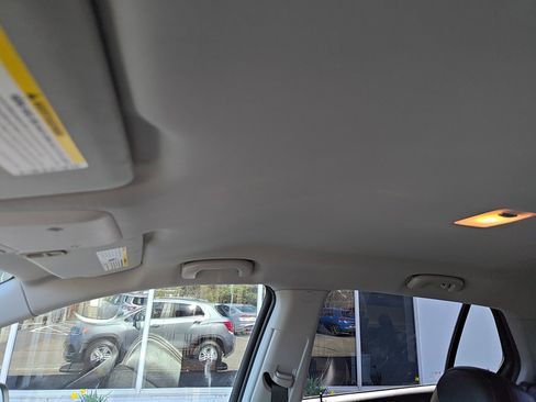 Used 2019 Chevrolet Trax LT w/ LT Convenience Package image 10