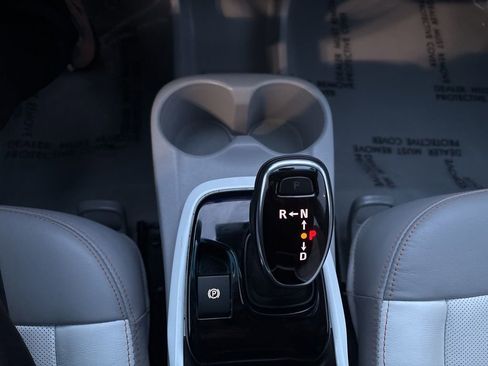 Used 2020 Chevrolet Bolt Premier w/ Infotainment Package image 31