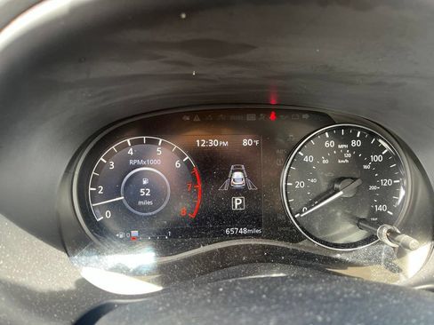Used 2023 Nissan Kicks SR w/ SR Premium Package FWD image 7
