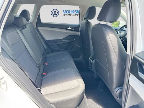 Used 2023 Volkswagen Taos SE FWD image 27