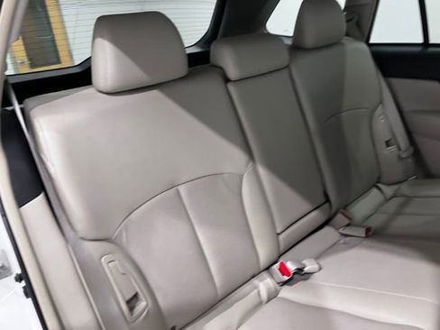 Used 2014 Subaru Outback 2.5i Limited w/ Moonroof Package image 37