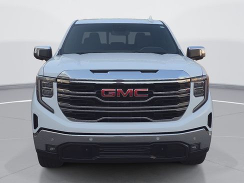 Used 2024 GMC Sierra 1500 SLT w/ SLT Premium Plus Package AWD/4WD image 8