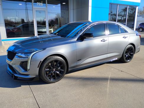 Used 2020 Cadillac CT4 V w/ Climate Package image 17