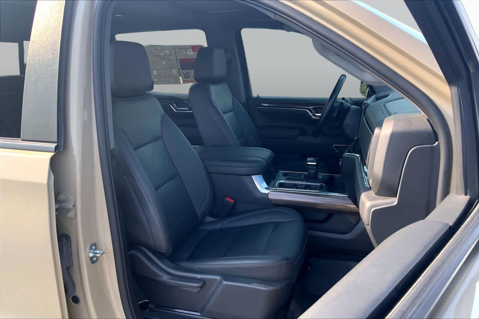 Used 2023 Chevrolet Silverado 1500 LT Trail Boss w/ Convenience Package II AWD/4WD image 9