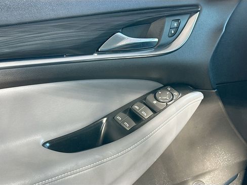 Used 2024 Buick Enclave Essence w/ Sport Touring Edition image 17