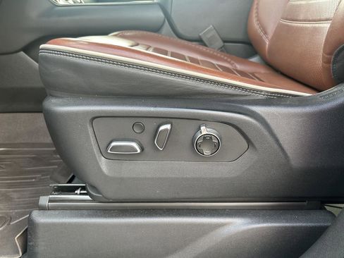 Used 2023 GMC Yukon Denali Ultimate image 26