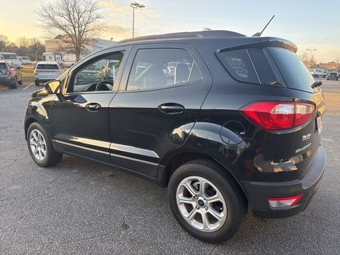 Used 2021 Ford EcoSport SE w/ SE Convenience Package image 4