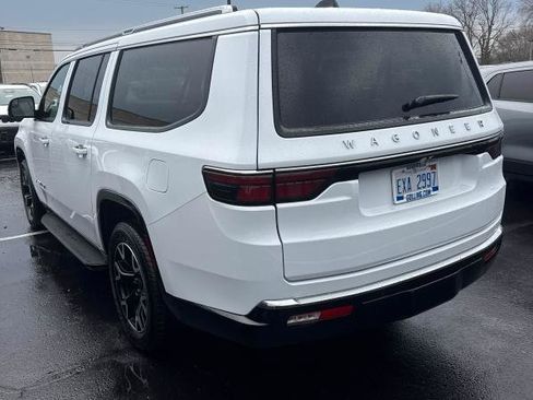 Used 2025 Jeep Wagoneer L Series III image 12