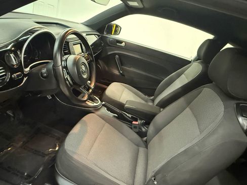 Used 2017 Volkswagen Beetle 1.8T S image 15