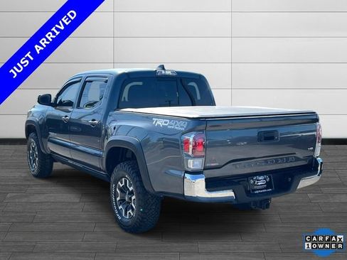 Used 2022 Toyota Tacoma TRD Off-Road AWD/4WD image 5