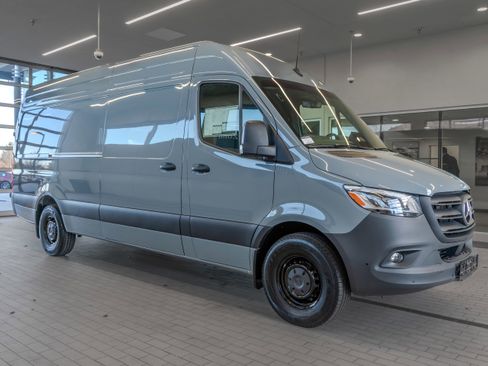 New 2025 Mercedes-Benz Sprinter 2500 image 11