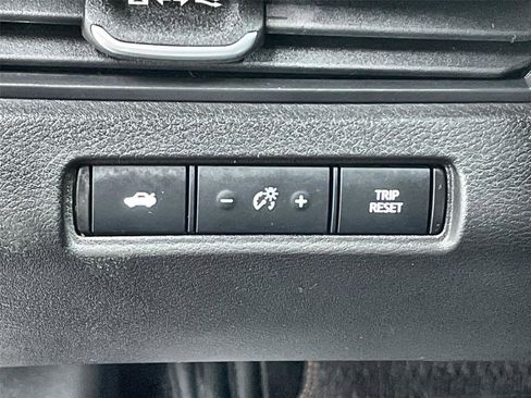 Used 2024 Nissan Altima 2.5 SR image 15