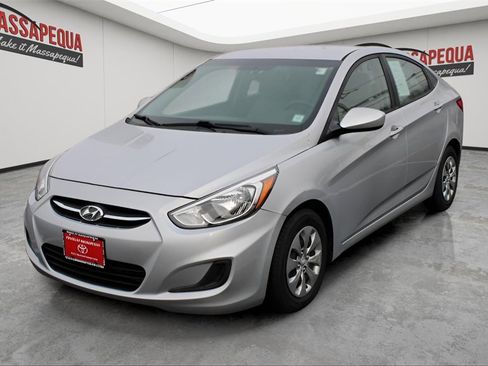 Used 2017 Hyundai Accent SE image 1