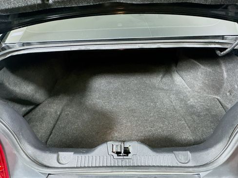 Used 2010 Ford Mustang GT Premium image 25