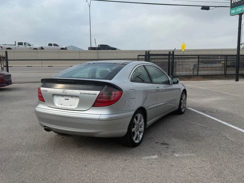 Used 2004 Mercedes-Benz C 230 Coupe image 3