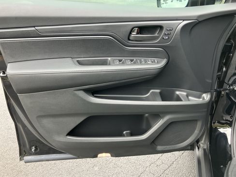 Certified 2026 Honda Odyssey EX-L image 14