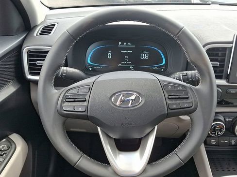 New 2026 Hyundai Venue SEL FWD image 9
