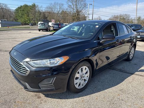 Used 2019 Ford Fusion S FWD image 18
