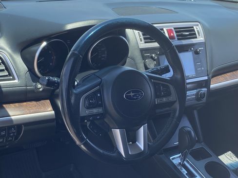 Used 2017 Subaru Outback 2.5i Limited AWD/4WD image 22