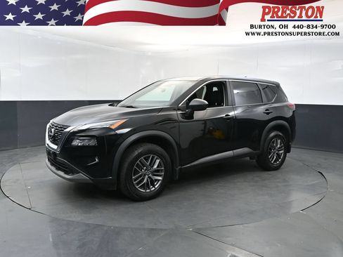 Used 2023 Nissan Rogue S AWD/4WD image 1