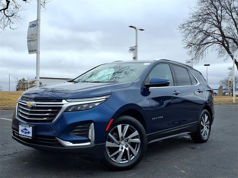 Used 2022 Chevrolet Equinox Premier image 3