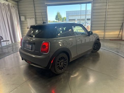 Used 2016 MINI Cooper 2-Door Hardtop FWD image 4
