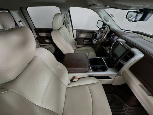 Used 2017 RAM 1500 Laramie w/ Convenience Group image 27