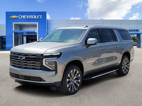 New 2026 Chevrolet Suburban High Country AWD/4WD image 2