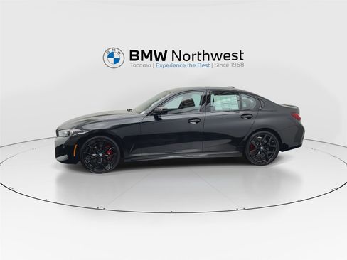 New 2026 BMW 330i xDrive Sedan w/ M Sport Package image 10
