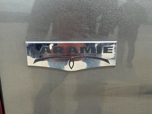 Used 2012 RAM 1500 Laramie image 9