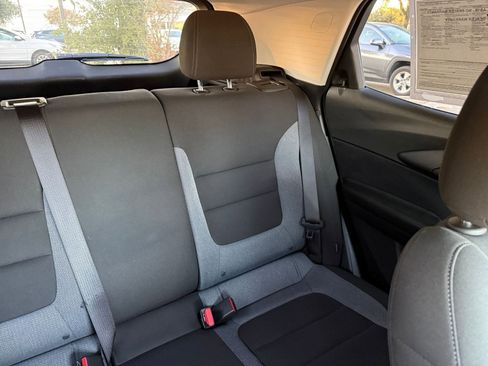 Used 2025 Chevrolet TrailBlazer LT image 37