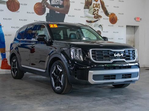 Used 2025 Kia Telluride S AWD/4WD image 20
