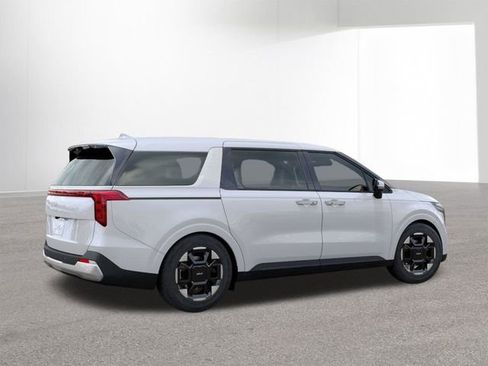 New 2026 Kia Carnival EX image 6