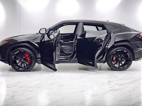 Used 2024 Lamborghini Urus S image 4