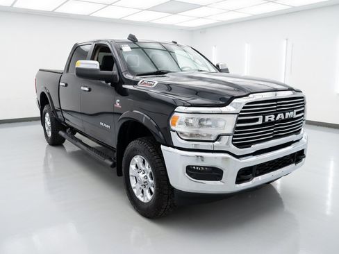 Used 2019 RAM 2500 Laramie AWD/4WD image 3