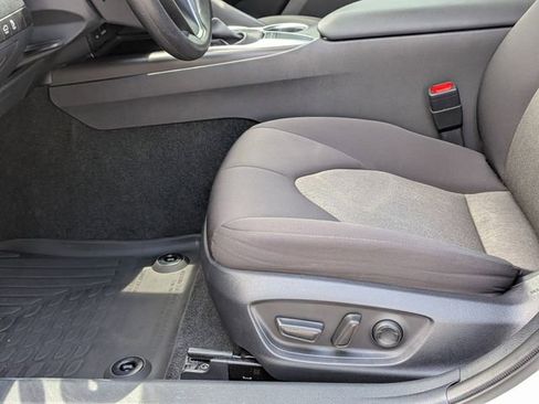 Used 2023 Toyota Camry LE w/ Convenience Package FWD image 16