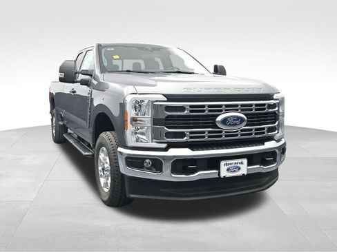 New 2026 Ford F250 XLT image 2