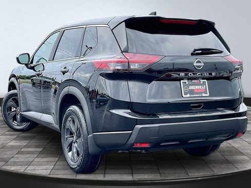 New 2026 Nissan Rogue SV FWD image 4