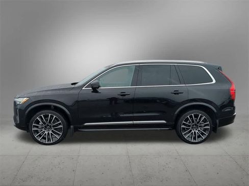 Certified 2026 Volvo XC90 B6 Plus w/ Protection Package Premier image 3