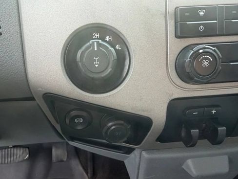 Used 2015 Ford F250 XLT AWD/4WD image 22