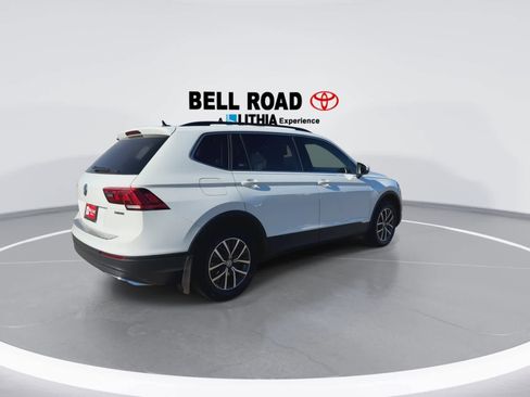 Used 2019 Volkswagen Tiguan SE w/ Panoramic Sunroof Package image 8