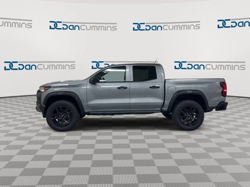 Used 2024 Chevrolet Colorado Trail Boss w/ Technology Package AWD/4WD image 5