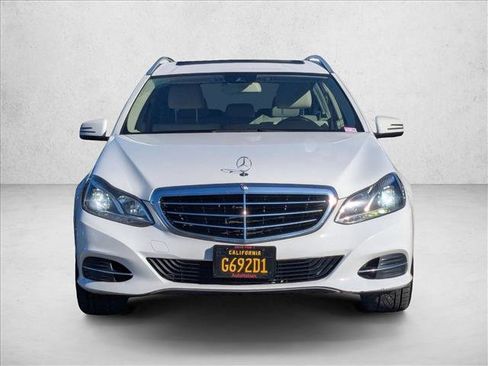 Used 2014 Mercedes-Benz E 350 4MATIC Wagon image 2