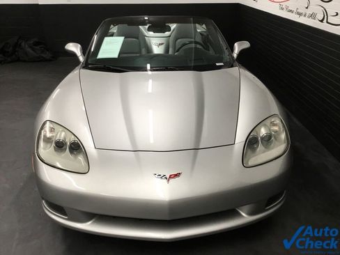 Used 2005 Chevrolet Corvette Convertible w/ Preferred Equipment Group image 4