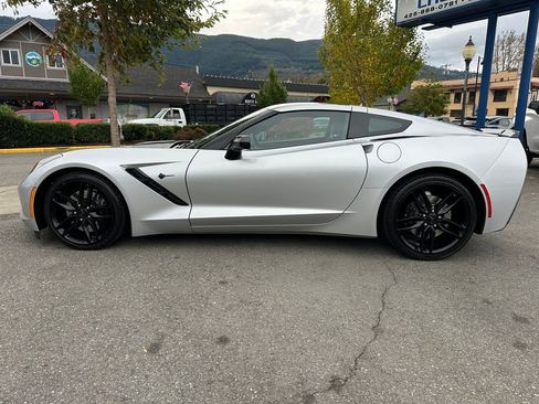 Used 2016 Chevrolet Corvette Stingray Coupe w/ 3LT Preferred Equipment Group image 9