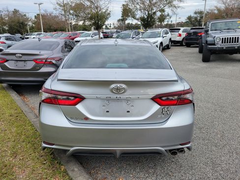 Used 2023 Toyota Camry SE image 16