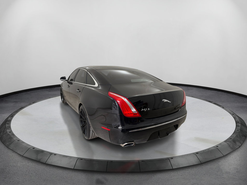 Used 2012 Jaguar XJ L RWD image 8