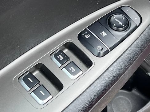 Used 2020 Kia Optima SE FWD image 14